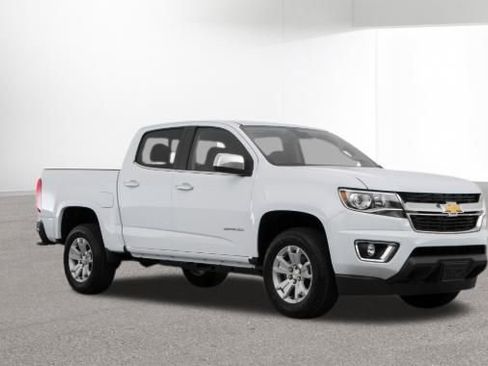 Used 2018 Chevrolet Colorado LT w/ LT Convenience Package image 2
