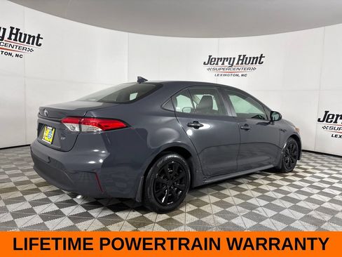 Used 2026 Toyota Corolla LE FWD image 6
