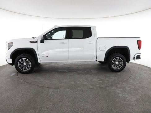 Used 2025 GMC Sierra 1500 AT4 image 7
