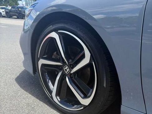 Used 2022 Honda Accord Sport image 8