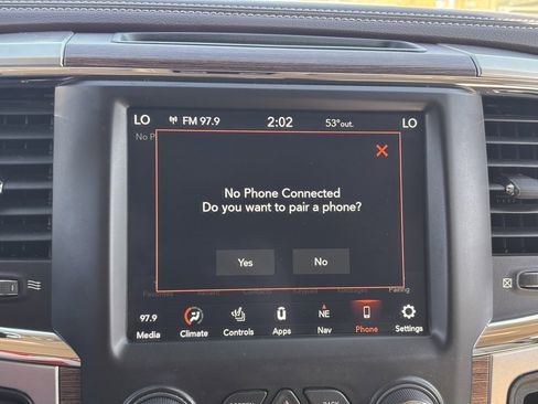 Used 2018 RAM 2500 Laramie w/ Convenience Group image 30