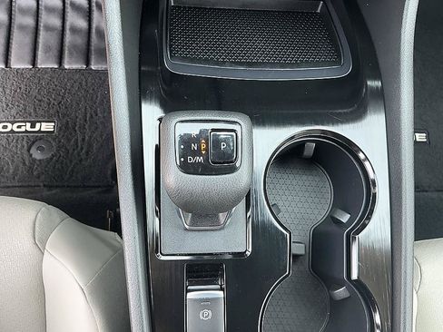 Certified 2023 Nissan Rogue SV w/ SV Premium B Package FWD image 20