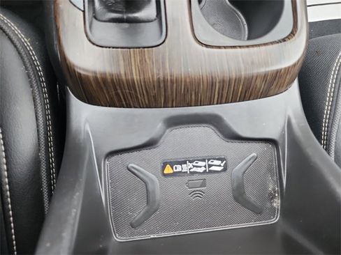 Used 2019 GMC Canyon Denali image 28