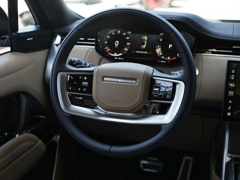 New 2026 Land Rover Range Rover Long Wheelbase SE AWD/4WD image 40
