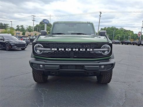 New 2025 Ford Bronco Outer Banks image 2