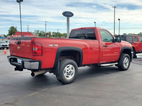 Used 2013 Chevrolet Silverado 2500 LT w/ Interior Plus Package AWD/4WD image 4