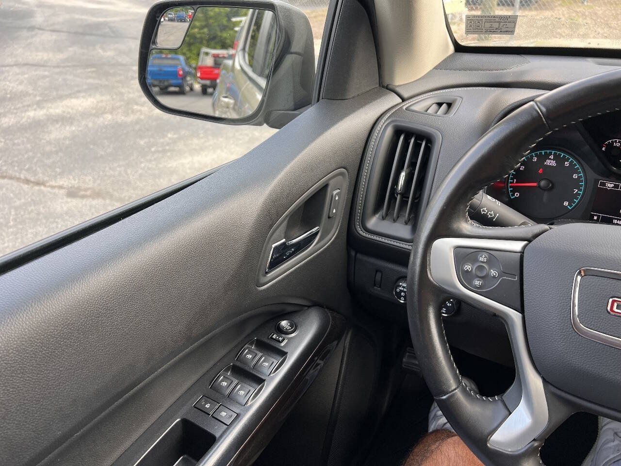 Used 2021 GMC Canyon Elevation w/ Trailering Package AWD/4WD image 16