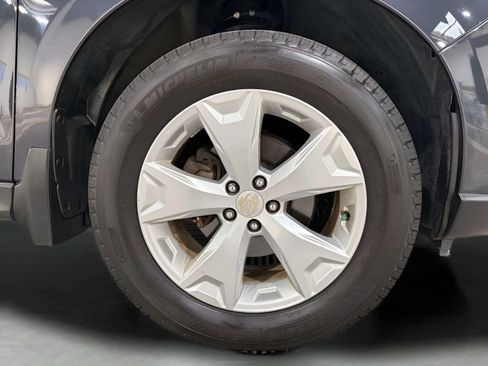 Used 2014 Subaru Forester 2.5i Touring AWD/4WD image 41