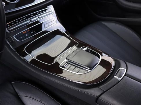 Used 2021 Mercedes-Benz E 350 4MATIC Sedan w/ Premium Package image 53