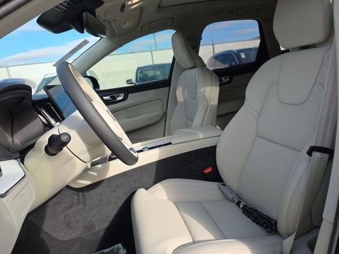 New 2026 Volvo XC60 B5 Ultra w/ Protection Package Premier image 23