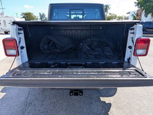 Used 2021 Jeep Gladiator Sport w/ Trailer Tow Package AWD/4WD image 14