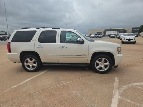 Used 2013 Chevrolet Tahoe LTZ RWD image 6