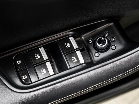 Used 2025 Audi Q7 3.0T Premium Plus image 44