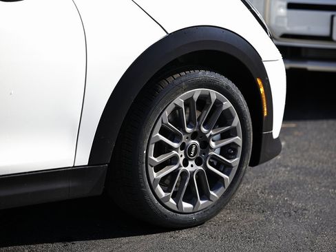 New 2026 MINI Cooper 2-Door Hardtop image 5