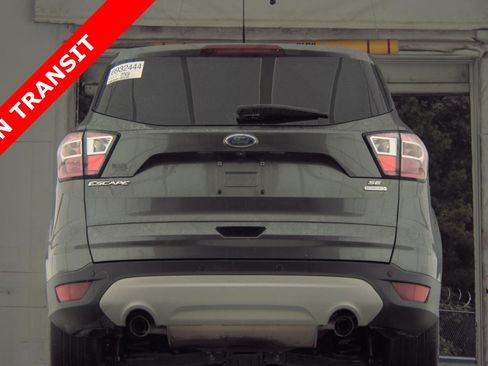 Used 2017 Ford Escape SE FWD image 4