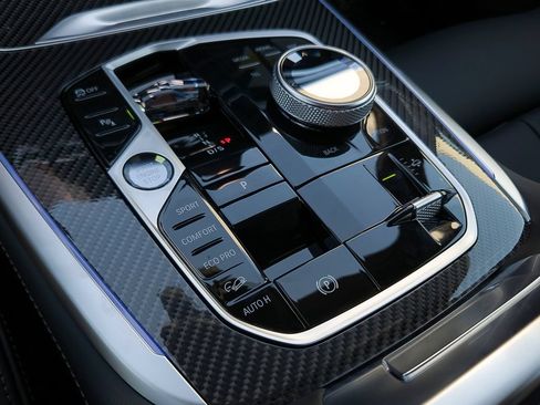 New 2027 BMW X7 M60i AWD/4WD image 10