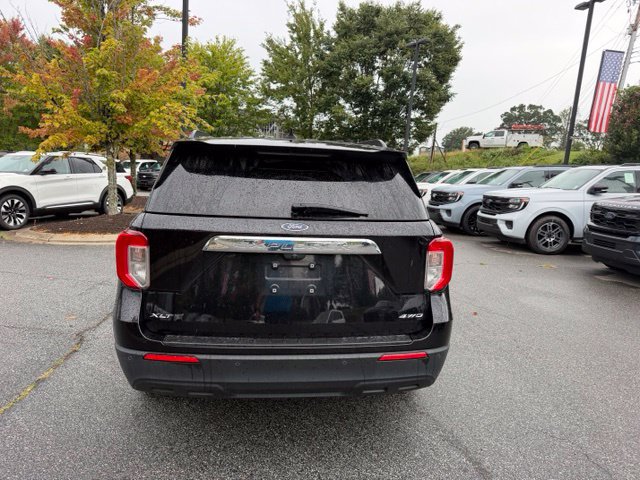 Used 2022 Ford Explorer XLT AWD/4WD image 4