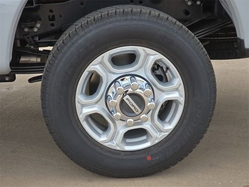New 2026 Ford F350 XLT w/ 360-Degree Camera Package image 25