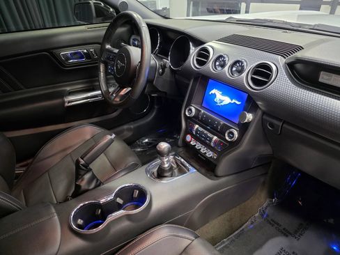 Used 2017 Ford Mustang GT Premium w/ GT Performance Package RWD image 33