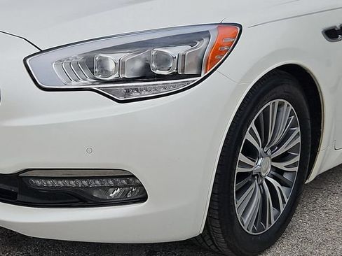 Used 2017 Kia K900 Premium RWD image 10