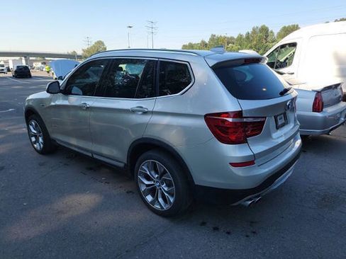 Used 2016 BMW X3 xDrive28i w/ Premium Package AWD/4WD image 3