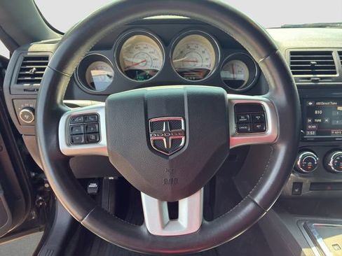 Used 2014 Dodge Challenger SXT Plus RWD image 16