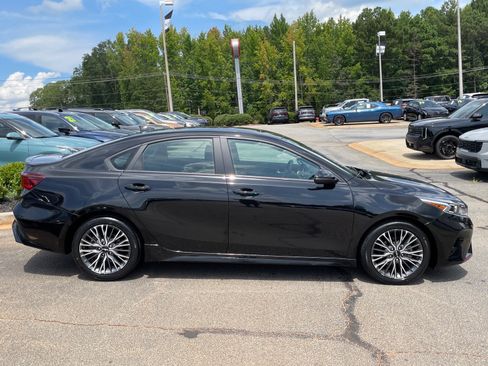 Certified 2022 Kia Forte GT-Line w/ GT-Line Premium Package FWD image 2