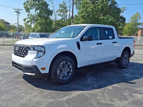 New 2025 Ford Maverick XLT w/ XLT Luxury Package image 2