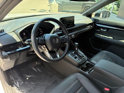 Used 2025 Honda CR-V Sport Touring image 15