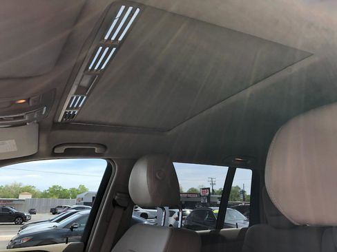 Used 2014 Mercedes-Benz GL 450 4MATIC image 17