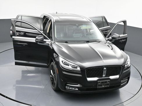 Used 2022 Lincoln Aviator Reserve w/ Equipment Group 201A image 39