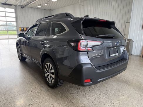 Used 2023 Subaru Outback Premium AWD/4WD image 4