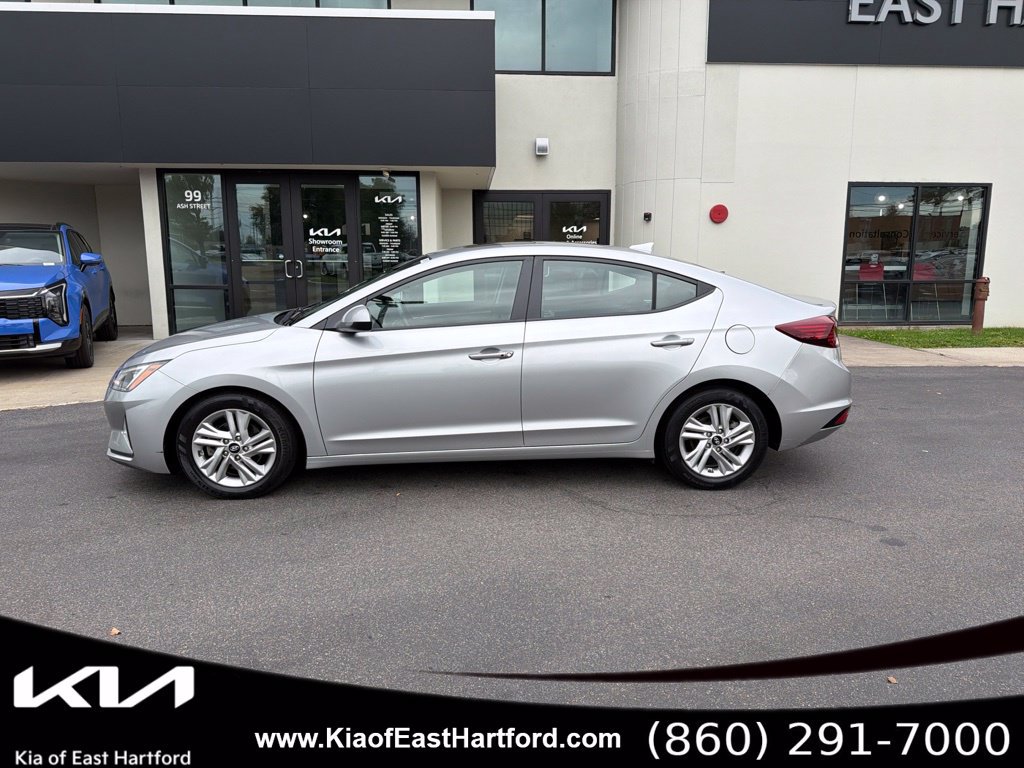 Used 2020 Hyundai Elantra Value Edition w/ Cargo Package (C1) FWD image 2
