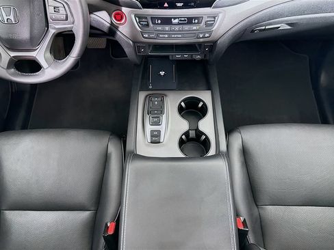 Certified 2024 Honda Ridgeline RTL image 16