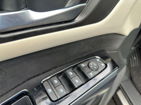 Used 2023 Nissan Pathfinder SL w/ SL Premium Package AWD/4WD image 23