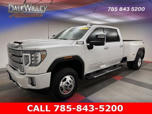 Used 2022 GMC Sierra 3500 Denali w/ Denali Ultimate Package image 3
