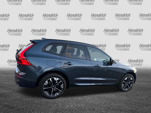 Used 2026 Volvo XC60 B5 Plus w/ Protection Package Premier AWD/4WD image 10