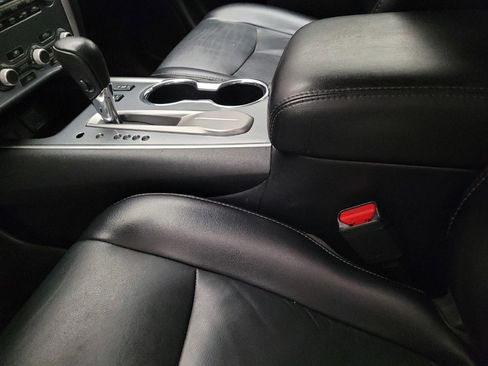 Used 2020 Nissan Pathfinder SL FWD image 26