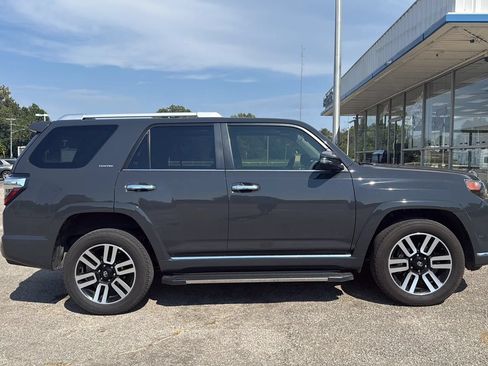 Used 2024 Toyota 4Runner Limited AWD/4WD image 4