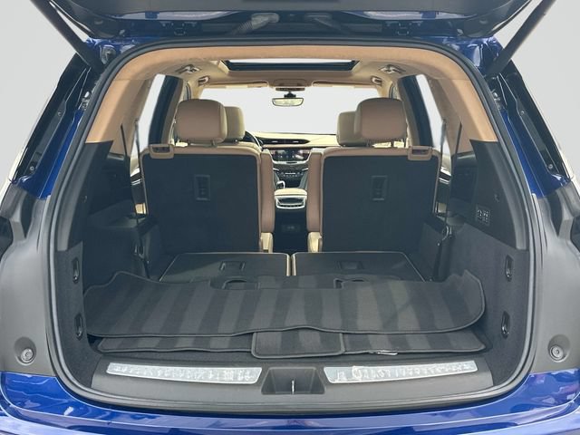 Certified 2024 Cadillac XT6 Sport w/ LPO, ONYX Package AWD/4WD image 19