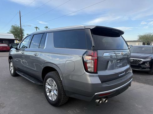 Used 2021 Chevrolet Suburban Premier w/ Premium Package image 5