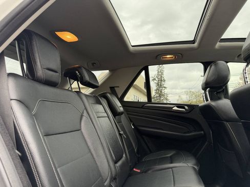 Used 2015 Mercedes-Benz ML 350 4MATIC image 26