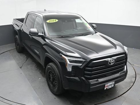 Used 2024 Toyota Tundra SR5 AWD/4WD image 26