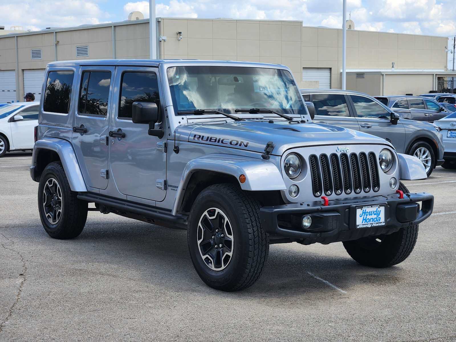 Used 2016 Jeep Wrangler Unlimited Rubicon AWD/4WD image 3