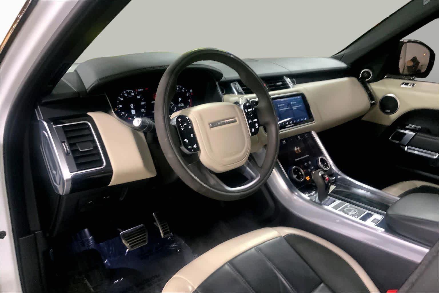 Used 2021 Land Rover Range Rover Sport HST AWD/4WD image 18
