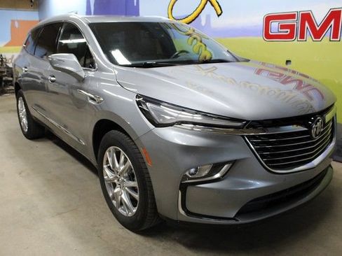 Certified 2023 Buick Enclave Essence w/ Experience Buick Package FWD image 4