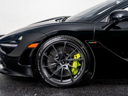 Used 2024 McLaren 750S Spider image 20