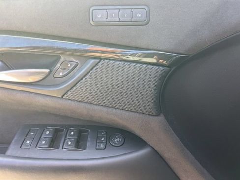 Used 2020 Cadillac Escalade Platinum AWD/4WD image 12