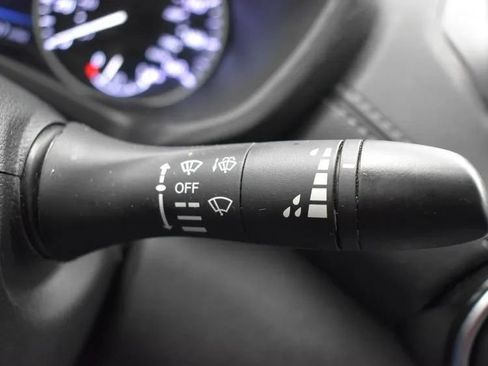 Used 2024 Nissan Sentra SV image 25