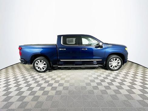 Used 2022 Chevrolet Silverado 1500 High Country w/ High Country Premium Package AWD/4WD image 10